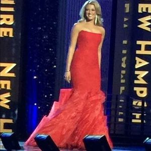 Juan Carlos custom gown wore at Miss America.